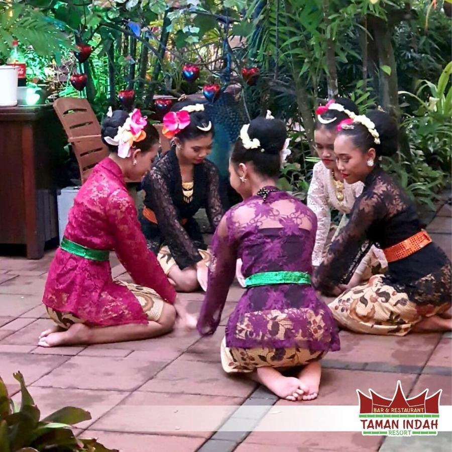Taman Indah Resort Tamanredjo Exterior foto